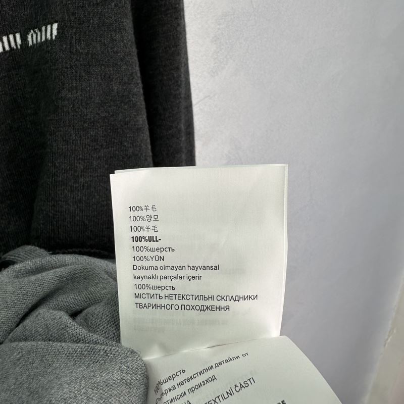 Unclassified Brand Outwear